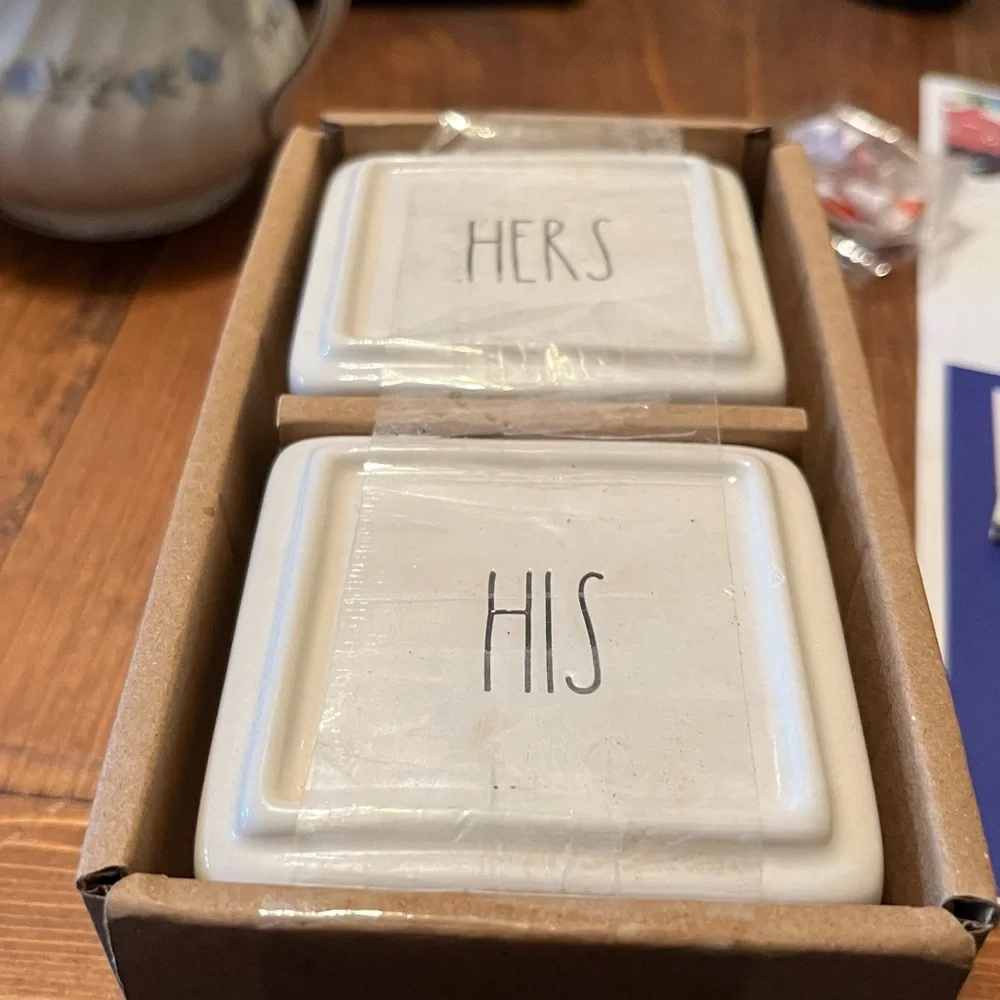 Rae Dunn Cream 'His' and 'Hers' Vases - Picture 6 of 6